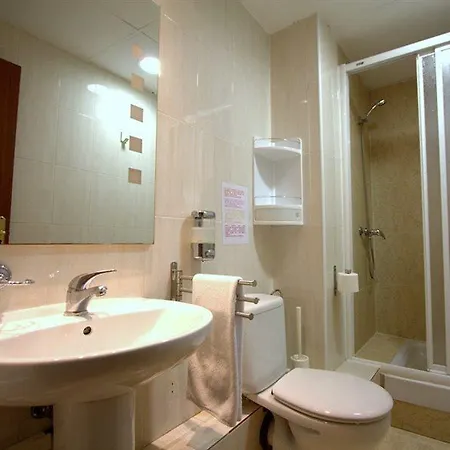 Artistic Hostel *